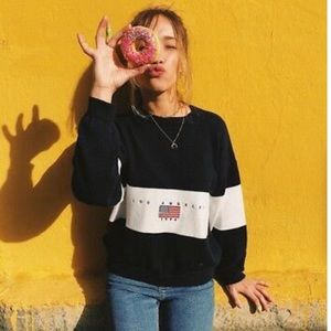 BRANDY MELVILLE LOS ANGELES SWEATSHIRT